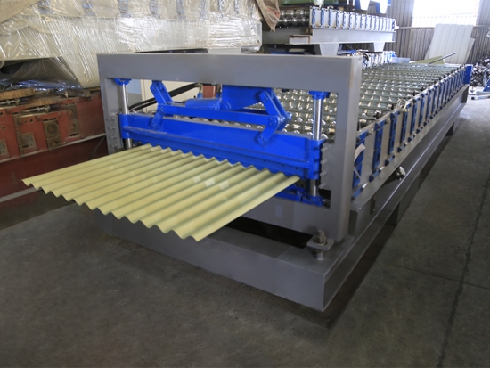alta calidad máquina de paneles corrugados yx18-728