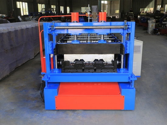 Floor Decking Roll Forming Machine for YX68-305-610 Profile					