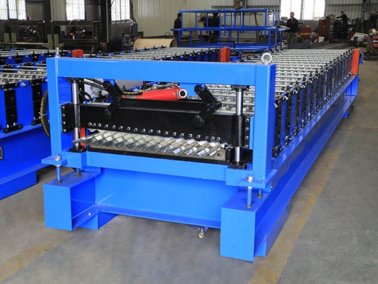 Corrugated Roof Sheet Machine for YX17.5-75-825 profile					